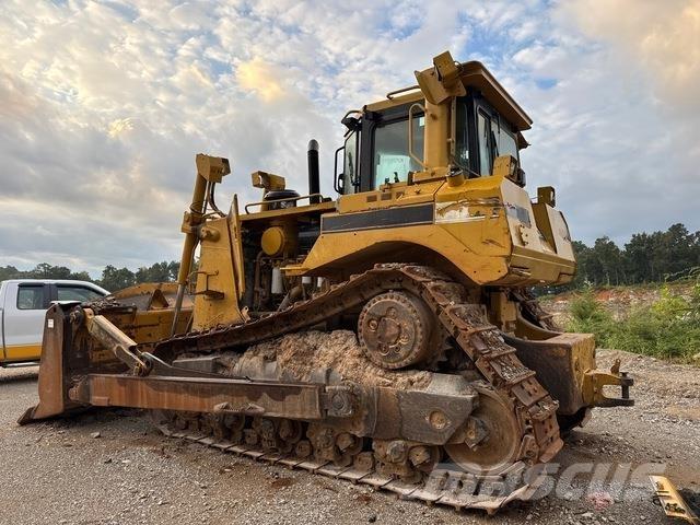 CAT D8T lánctalpas dózerek