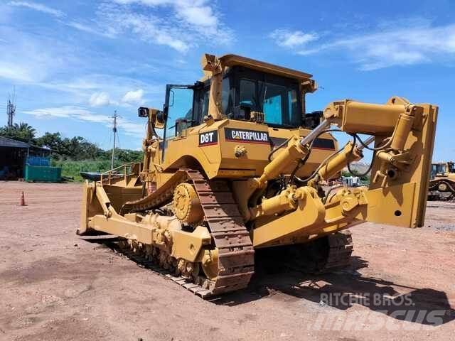 CAT D8T lánctalpas dózerek