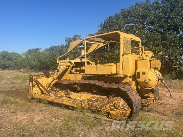 CAT D9G lánctalpas dózerek
