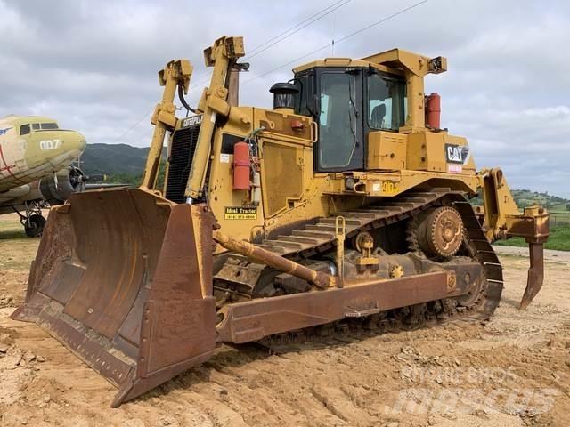 CAT D9T lánctalpas dózerek