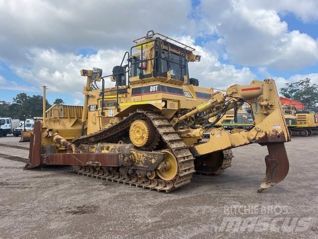 CAT D9T lánctalpas dózerek