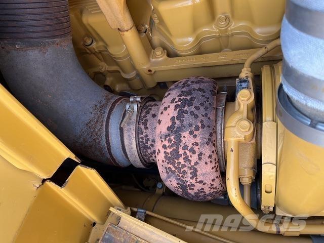 CAT D9T lánctalpas dózerek