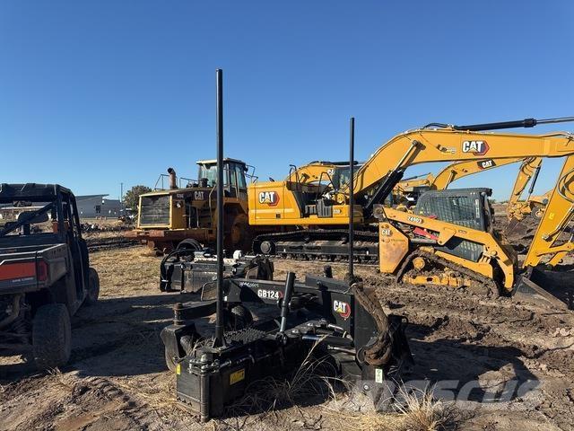 CAT GB124 Gréderek