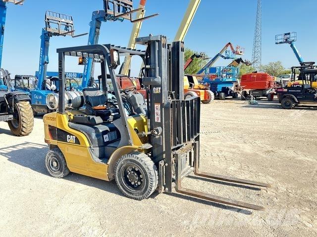 CAT GP25N Targoncák-Egyéb