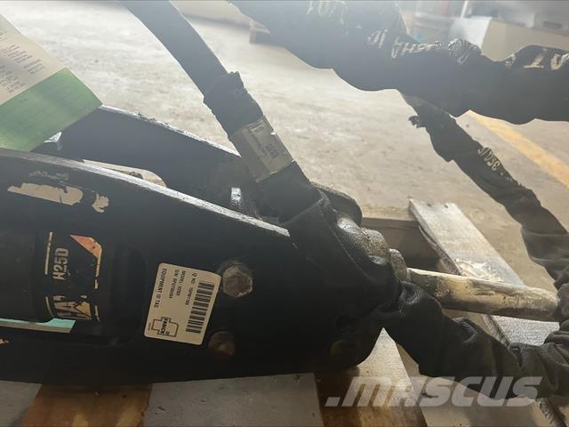 CAT H25D Fejtőgépek