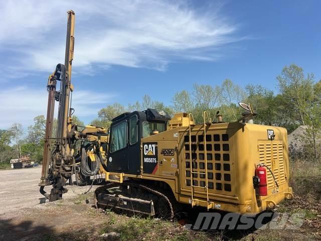 CAT MD5075 Talaj fúró