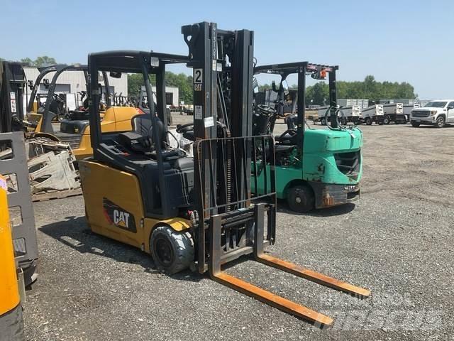 CAT MH 2ET4000 Elektromos targoncák