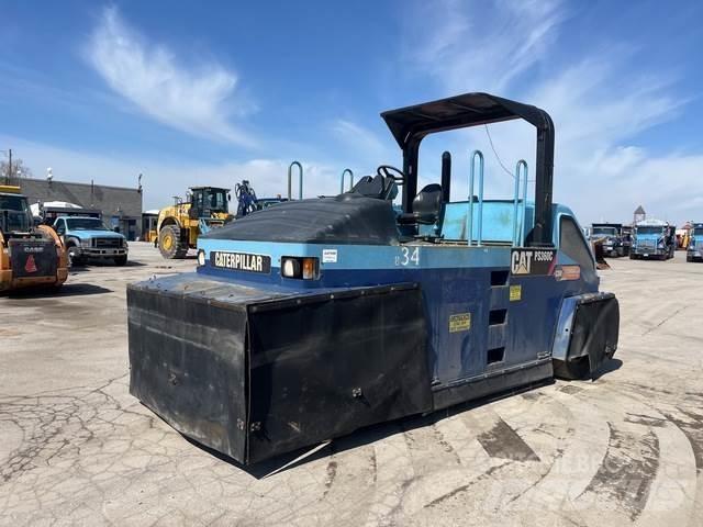 CAT PS-360C Pneumatikus kerekes hengerek