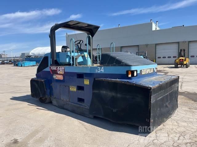 CAT PS-360C Pneumatikus kerekes hengerek
