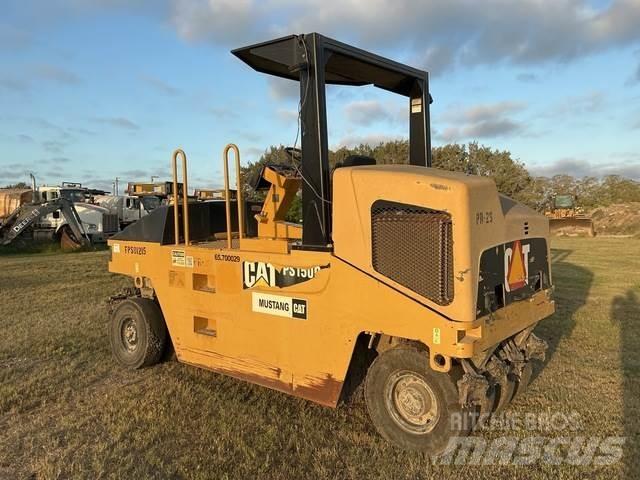 CAT PS150C Pneumatikus kerekes hengerek