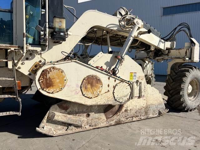 CAT RM500 Talajtömörítő gépek