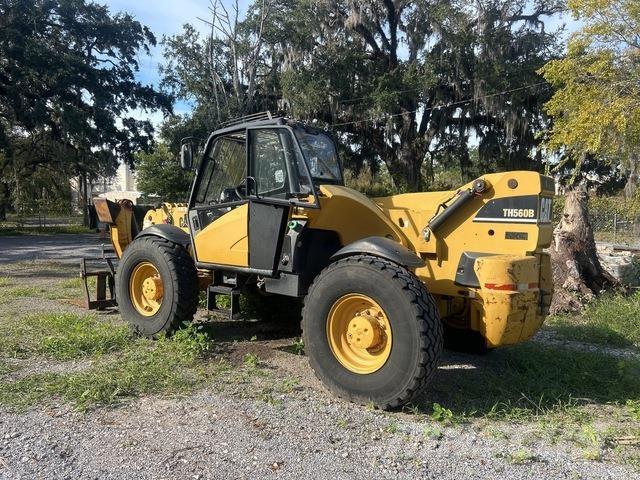 CAT TH560B Teleszkópos rakodók