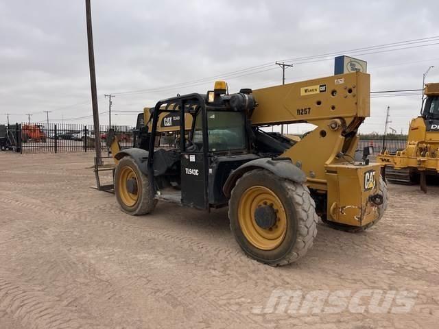 CAT TL943C Teleszkópos rakodók