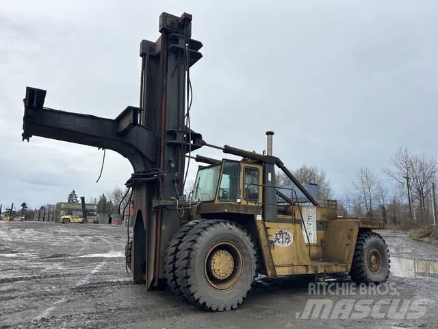 CAT V900 Konténerszállítók
