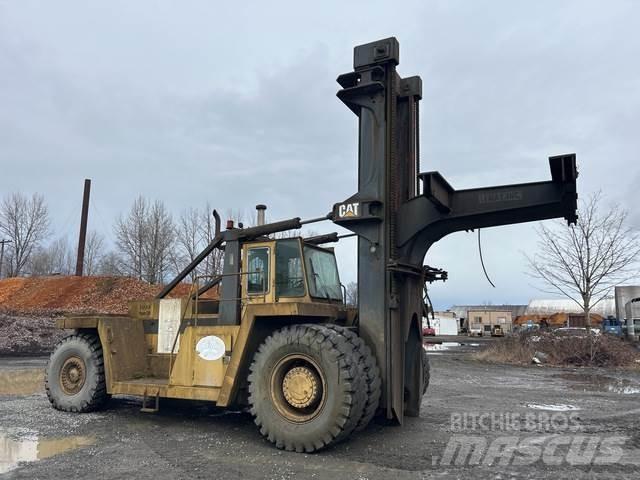 CAT V900 Konténerszállítók