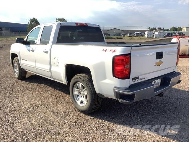 Chevrolet 1500 Kis teherszállító/Platós kocsi