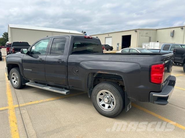 Chevrolet 1500 Kis teherszállító/Platós kocsi