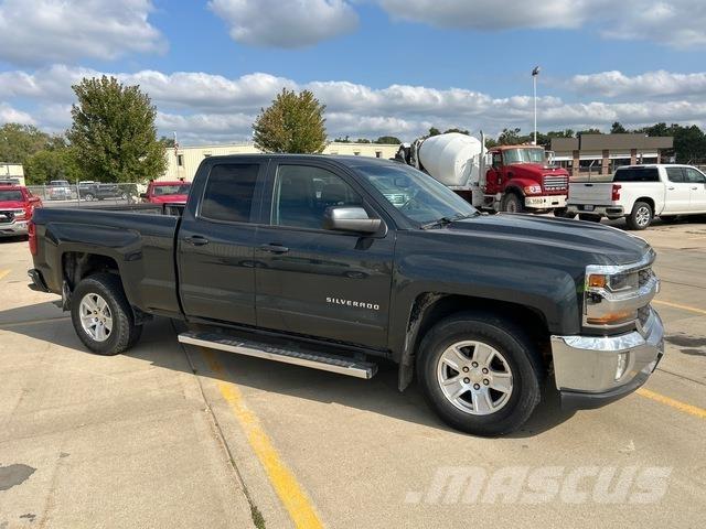 Chevrolet 1500 Kis teherszállító/Platós kocsi