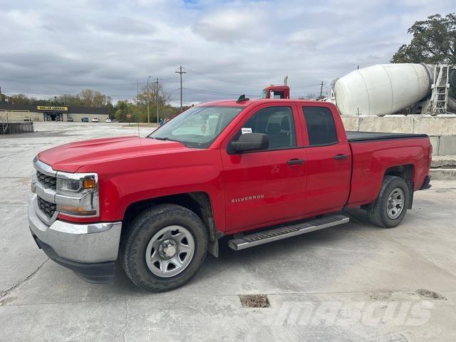 Chevrolet 1500 Kis teherszállító/Platós kocsi