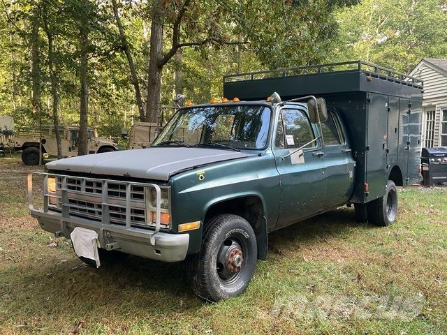 Chevrolet 2500 Közúti karbantartó haszongépek