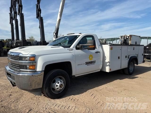 Chevrolet 3500 Közúti karbantartó haszongépek
