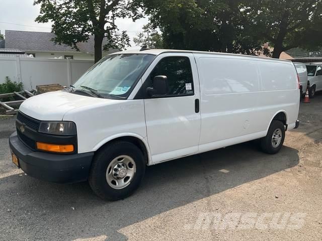 Chevrolet 3500 Transporterek