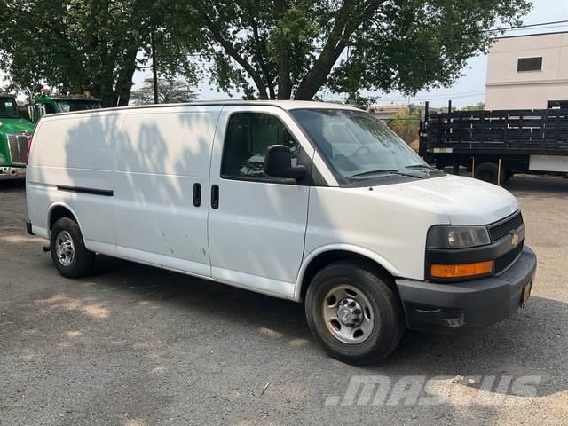 Chevrolet 3500 Transporterek