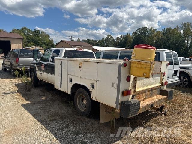 Chevrolet 3500 Kis teherszállító/Platós kocsi