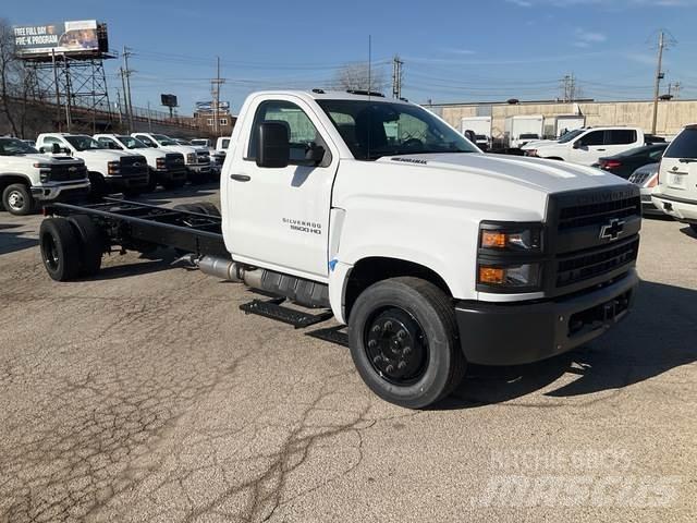Chevrolet 5500 Vezetőfülke és belső tartozékok