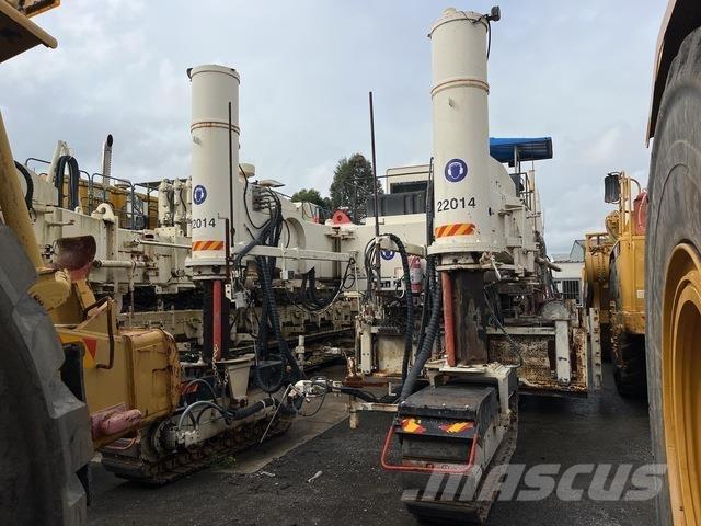 CMI SF-450B Beton terítőgépek