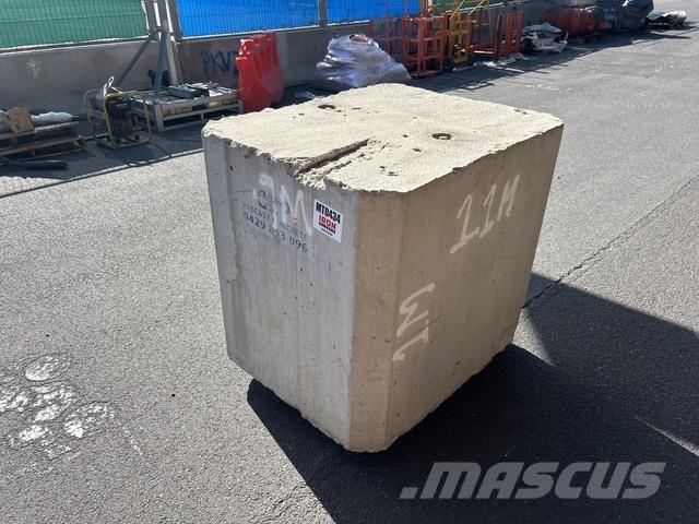  Concrete Block Építőipar - Egyebek