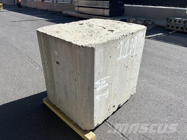  Concrete Block Építőipar - Egyebek