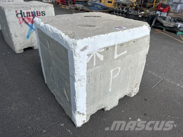  Concrete Block Építőipar - Egyebek