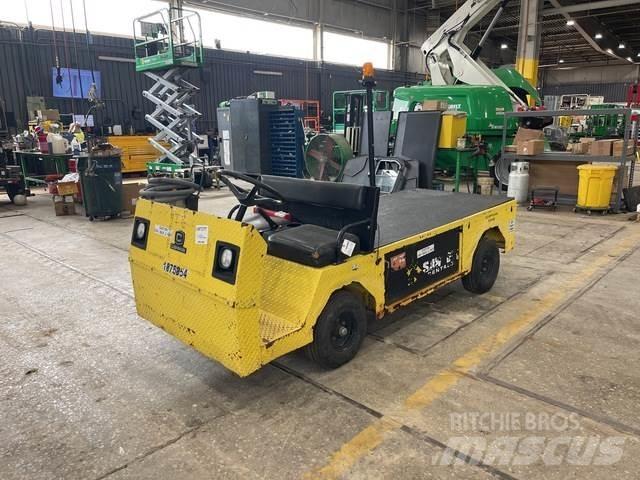 Cushman Titan Motorok
