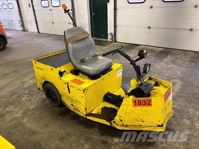 Cushman Tug 8K Motorok