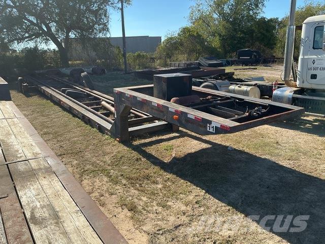  Custom Built Tartályos pótkocsik