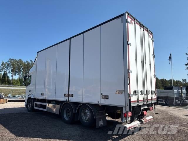 DAF XF 530 FAN Dobozos teherautók