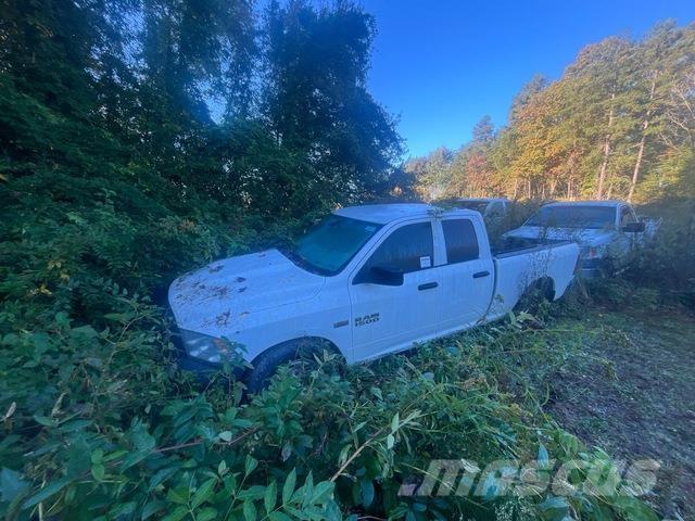 Dodge Ram Kis teherszállító/Platós kocsi