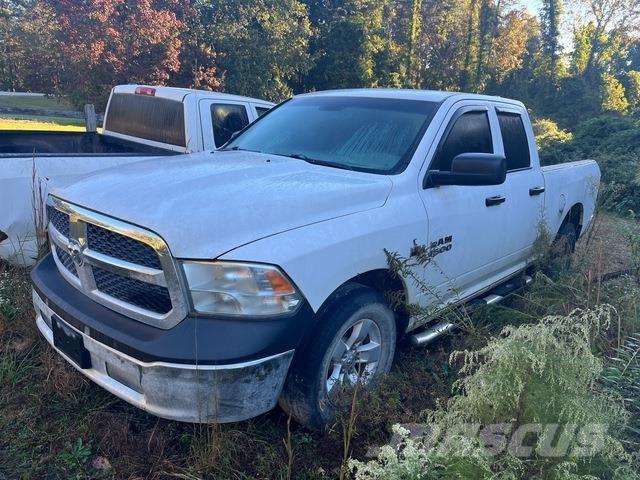 Dodge Ram 1500 Kis teherszállító/Platós kocsi