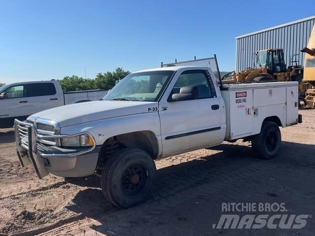 Dodge Ram 2500 Kis teherszállító/Platós kocsi