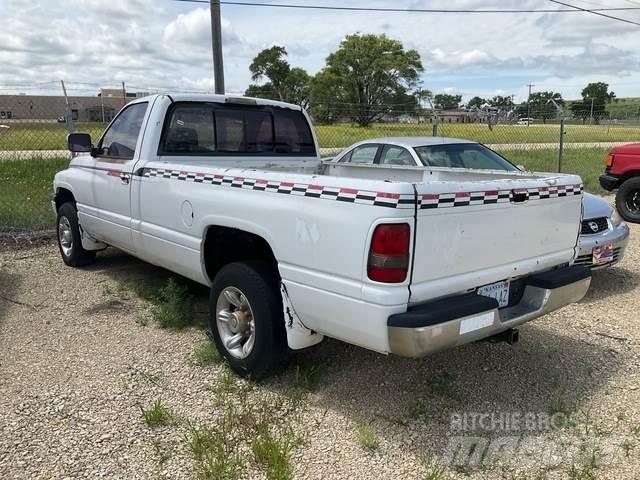 Dodge Ram 2500 Egyéb