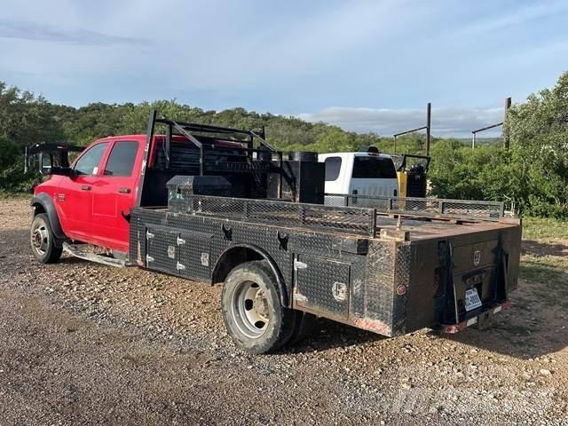 Dodge Ram 5500 Platós / Ponyvás teherautók