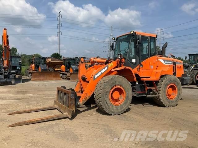 Doosan DL200-5 Gumikerekes homlokrakodók