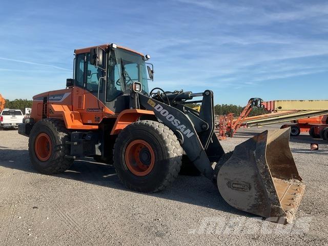 Doosan DL250-5 Gumikerekes homlokrakodók