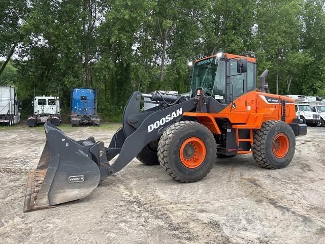 Doosan DL280-5 Gumikerekes homlokrakodók