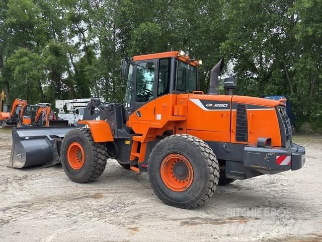Doosan DL280-5 Gumikerekes homlokrakodók