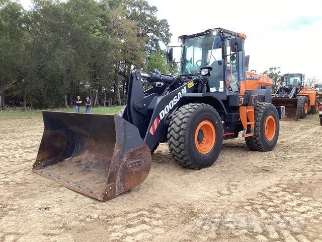 Doosan DL280-7 Gumikerekes homlokrakodók