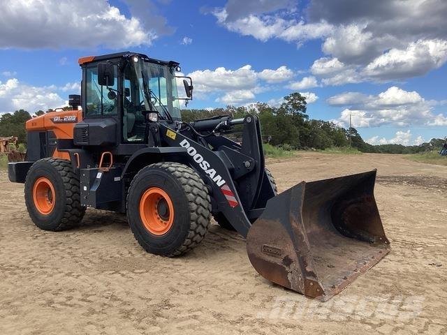 Doosan DL280-7 Gumikerekes homlokrakodók