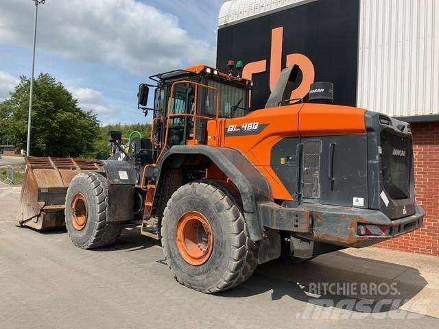 Doosan DL480-7 Gumikerekes homlokrakodók