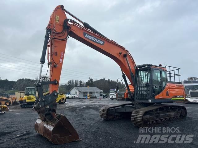 Doosan DX225LC Lánctalpas kotrók